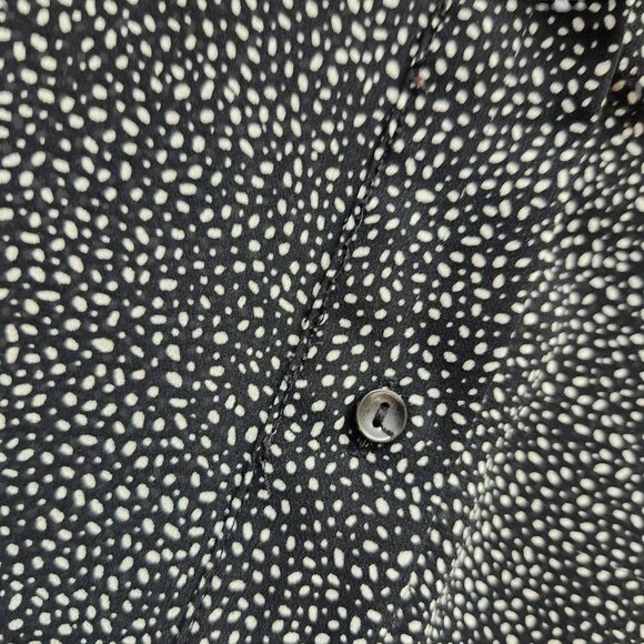 H&M Womens Size 14 Blouse Black White Button Front Collared Curved Hem - Picture 7 of 15